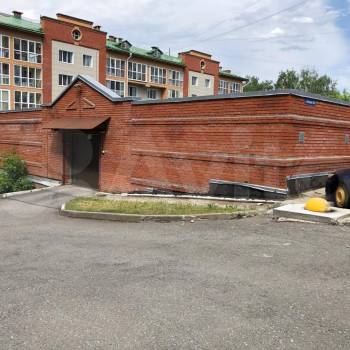 Продается Многокомнатная квартира, 140 м²