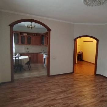 Продается 3-х комнатная квартира, 90 м²