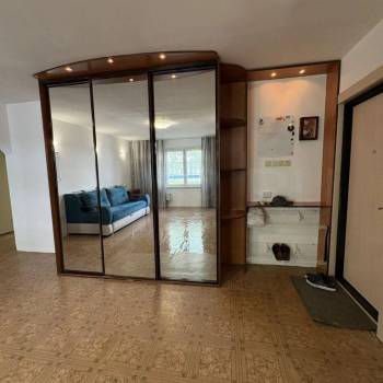 Продается 3-х комнатная квартира, 64 м²