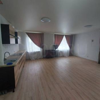 Сдается 1-комнатная квартира, 42 м²