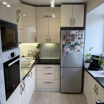 Продается 3-х комнатная квартира, 61 м²