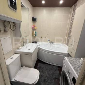 Продается 3-х комнатная квартира, 61 м²