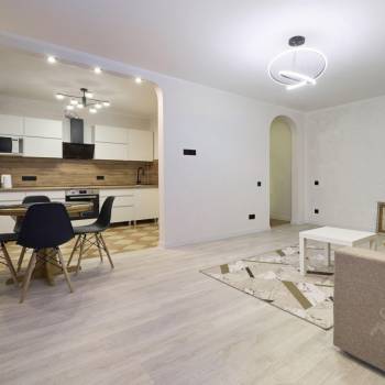 Сдается 2-х комнатная квартира, 56 м²