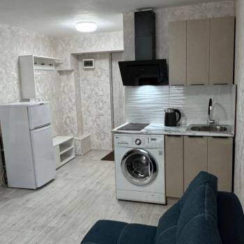 Продается 1-комнатная квартира, 18 м²