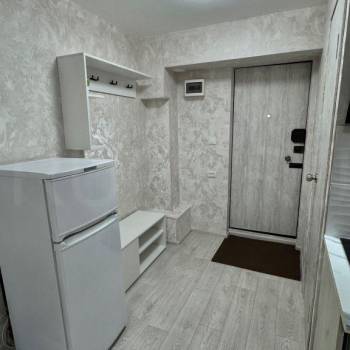 Продается 1-комнатная квартира, 18 м²