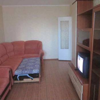 Сдается 1-комнатная квартира, 42 м²