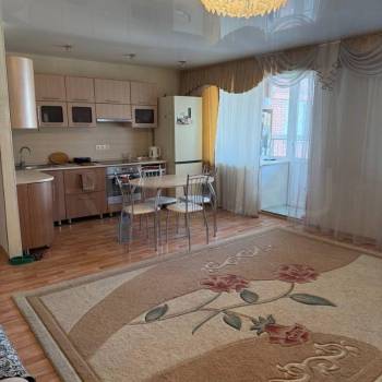 Продается 3-х комнатная квартира, 102 м²