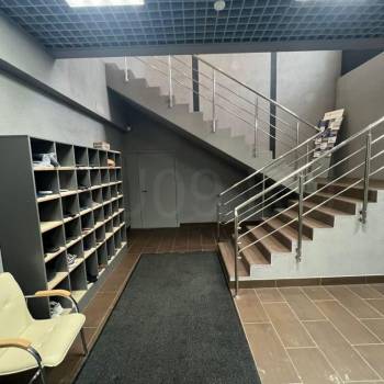 Сдается Нежилое помещение, 392 м²