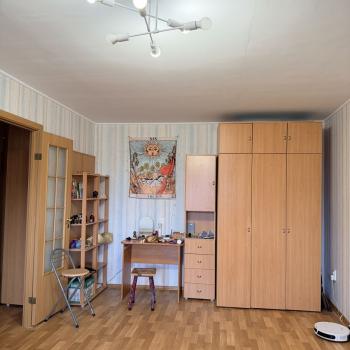 Продается 1-комнатная квартира, 37 м²
