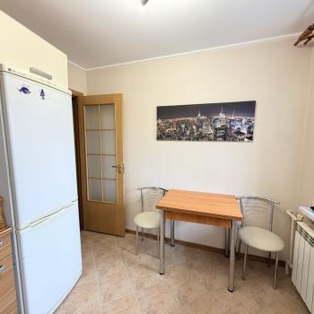 Продается 1-комнатная квартира, 37 м²