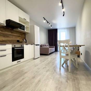 Сдается 1-комнатная квартира, 49 м²
