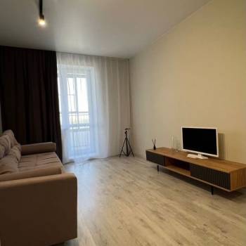 Сдается 1-комнатная квартира, 49 м²