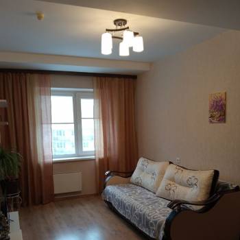 Сдается 1-комнатная квартира, 42 м²