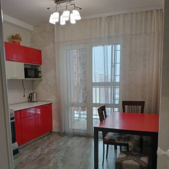 Сдается 1-комнатная квартира, 42 м²