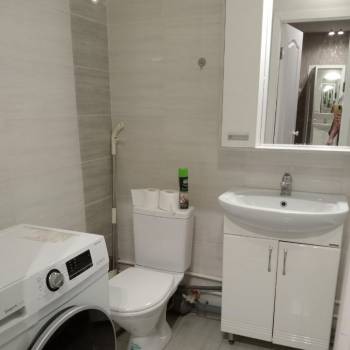 Сдается 1-комнатная квартира, 42 м²
