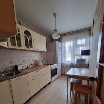 Сдается Многокомнатная квартира, 65 м²