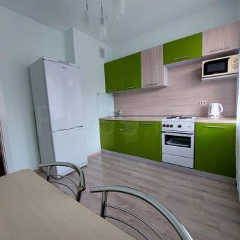 Продается 1-комнатная квартира, 39 м²