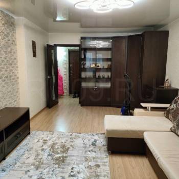 Сдается 1-комнатная квартира, 55 м²