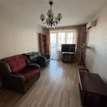 Сдается 1-комнатная квартира, 39 м²