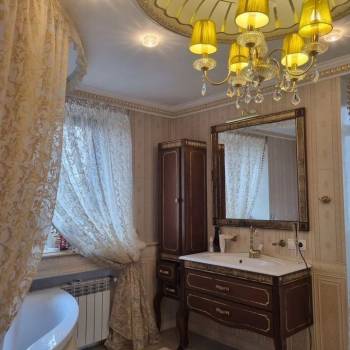 Продается 3-х комнатная квартира, 124 м²