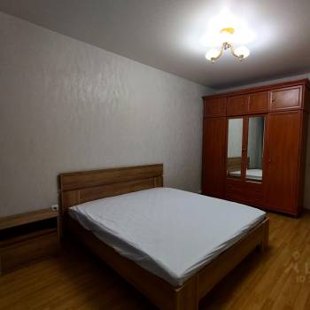 Сдается 2-х комнатная квартира, 76 м²