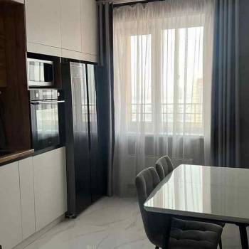 Сдается 2-х комнатная квартира, 75 м²