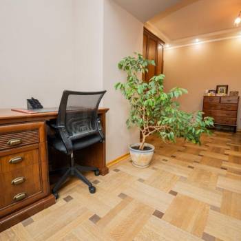 Сдается Многокомнатная квартира, 109 м²