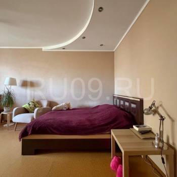 Продается 1-комнатная квартира, 42 м²