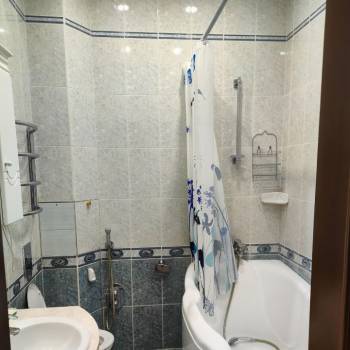 Сдается 1-комнатная квартира, 60 м²