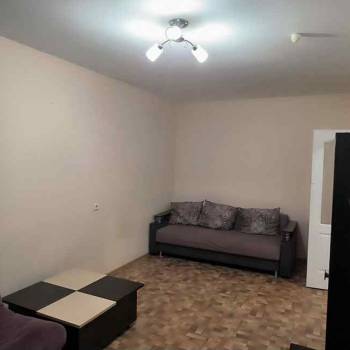 Сдается 1-комнатная квартира, 39 м²