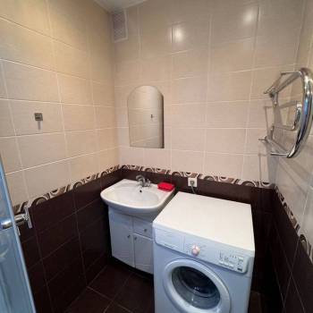 Сдается 1-комнатная квартира, 50 м²