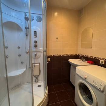 Сдается 1-комнатная квартира, 50 м²