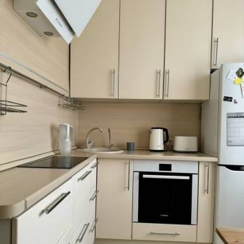 Продается 1-комнатная квартира, 36 м²