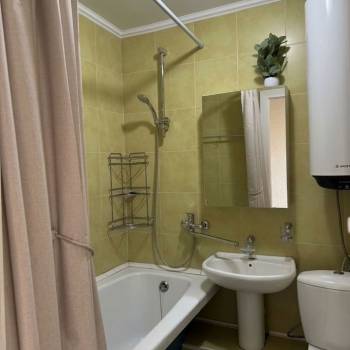 Продается 1-комнатная квартира, 36 м²