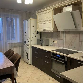 Сдается 2-х комнатная квартира, 56 м²
