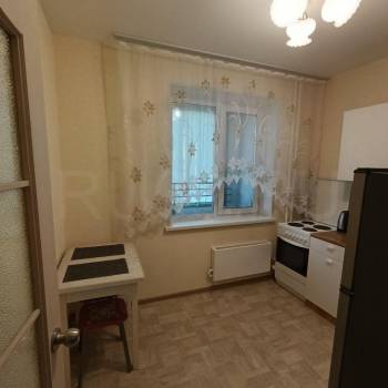 Сдается 1-комнатная квартира, 38 м²