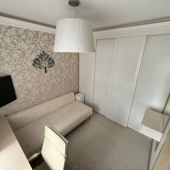 Продается Многокомнатная квартира, 100,4 м²