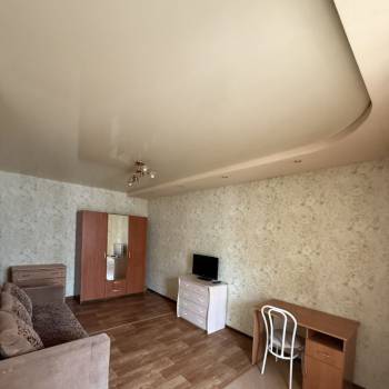 Сдается 1-комнатная квартира, 42 м²