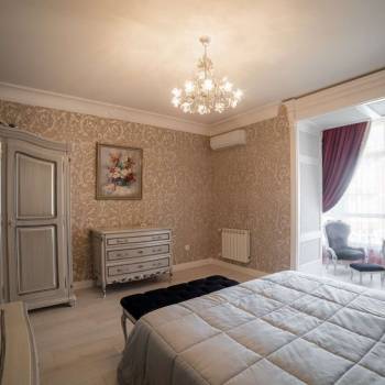 Продается 3-х комнатная квартира, 158 м²