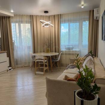 Продается 3-х комнатная квартира, 61 м²