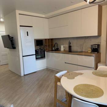 Продается 3-х комнатная квартира, 61 м²