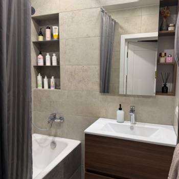 Продается 3-х комнатная квартира, 61 м²
