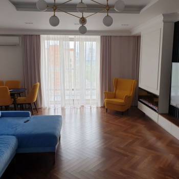 Продается 3-х комнатная квартира, 120 м²