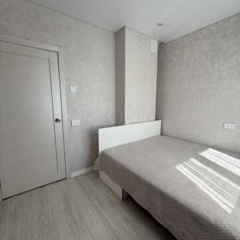 Продается 1-комнатная квартира, 35 м²