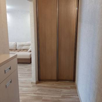 Продается 1-комнатная квартира, 48 м²
