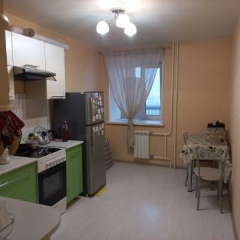 Продается 1-комнатная квартира, 47,6 м²