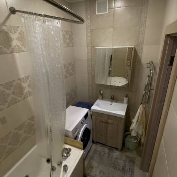 Продается 1-комнатная квартира, 44 м²