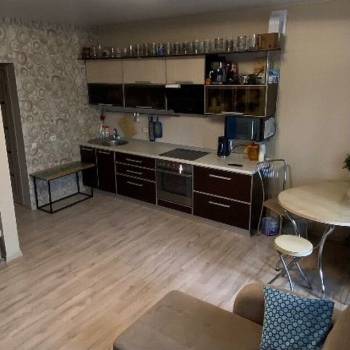 Продается 1-комнатная квартира, 44 м²
