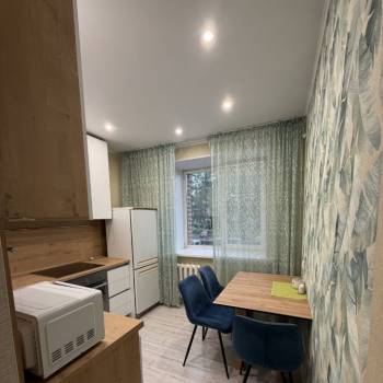 Сдается 1-комнатная квартира, 38 м²