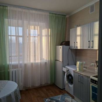 Сдается 1-комнатная квартира, 38 м²